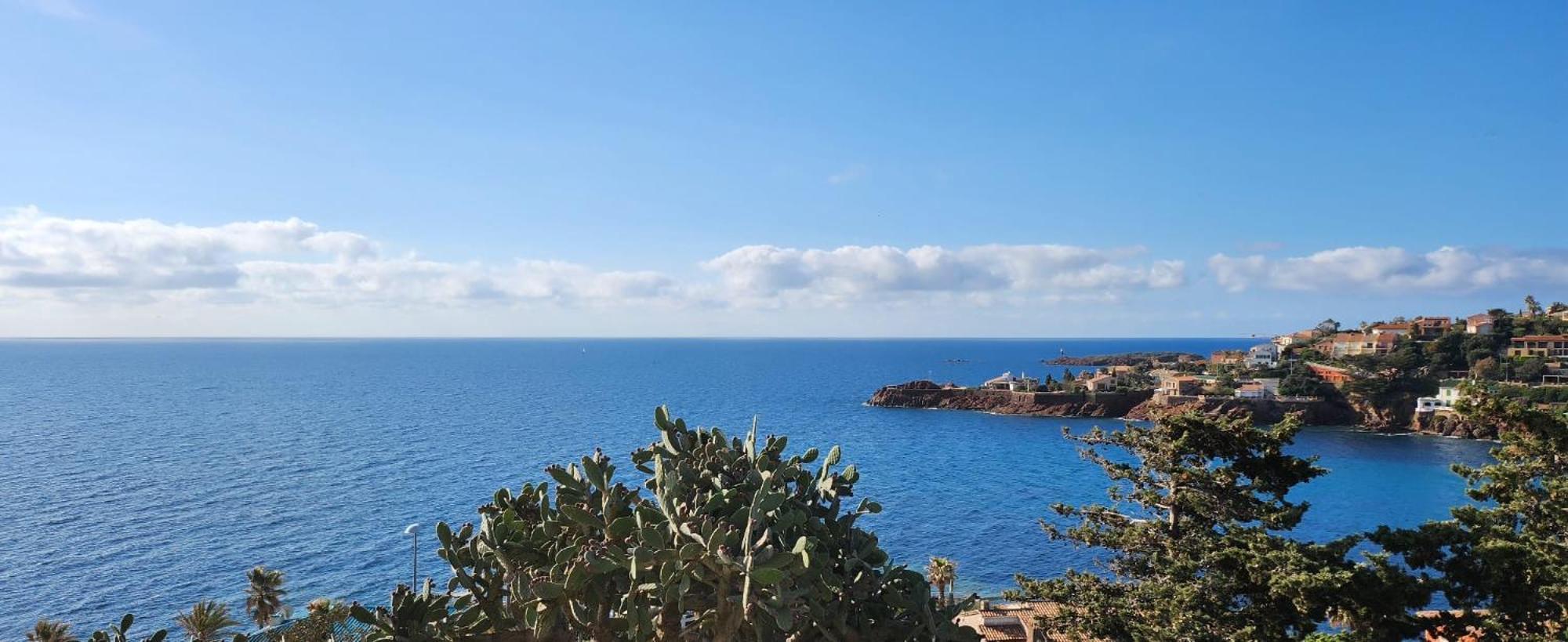 Petit Paradis Vue Mer- Plage Et Calanques A 3 Mn Saint-Raphaël Exterior foto